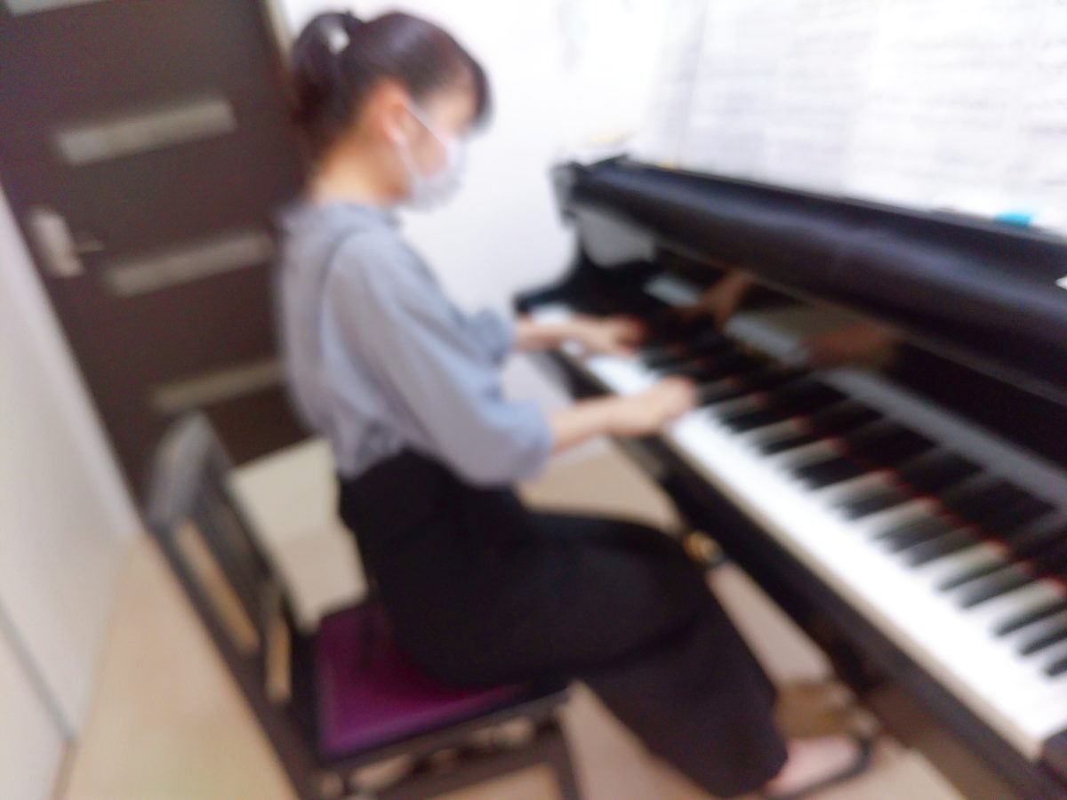 高校生iちゃんと笑いすぎて涙【長崎市　ピアノ教室】